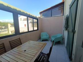T2 Mezzanine Climatisé avec Terrasse - 5 Pers. Près Plage et Parc des Dosses - Parking Inclus - FR-1-799-17